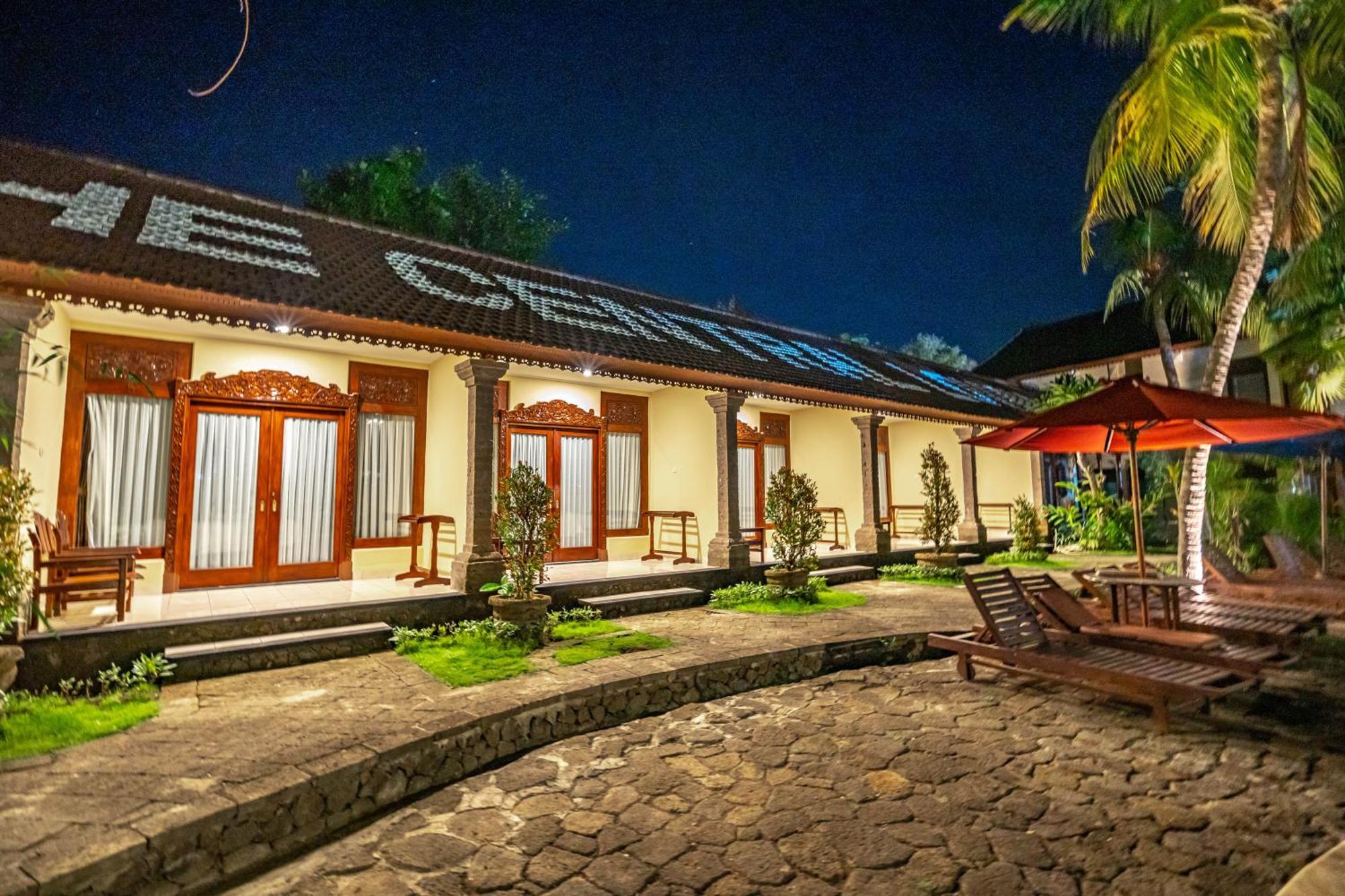 The Central Lovina Hotel & Restaurant Екстериор снимка